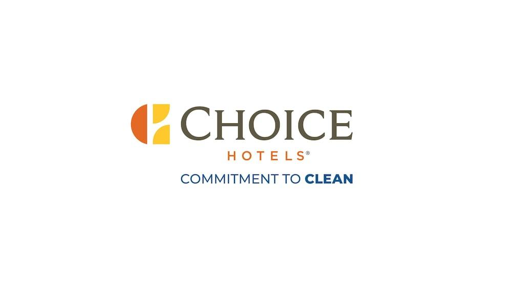 Mainstay Suites Гоума Екстер'єр фото