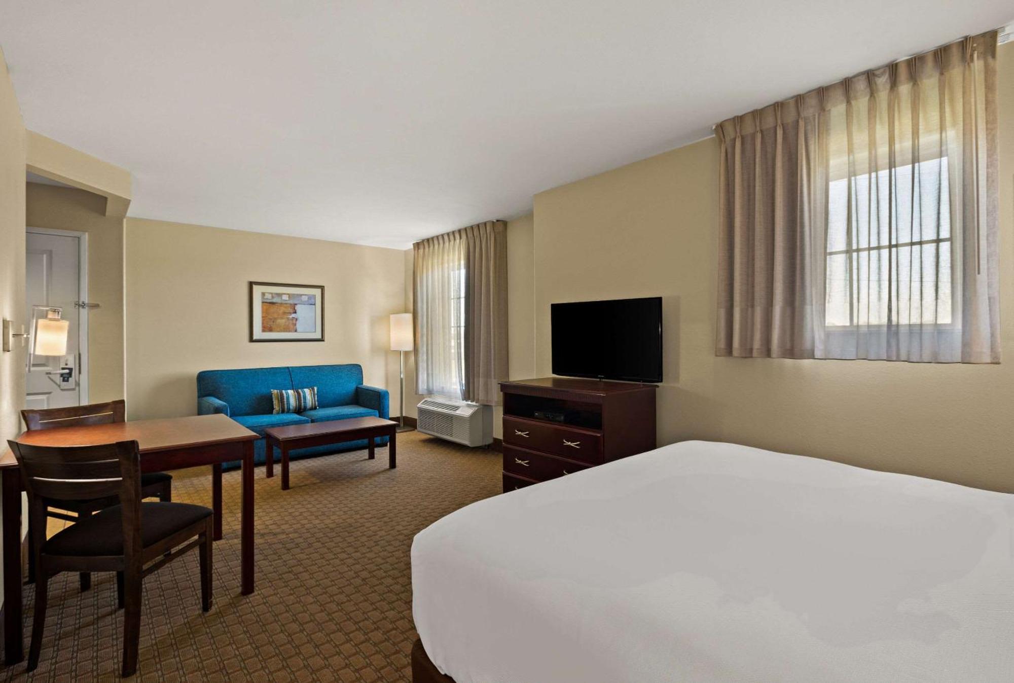 Mainstay Suites Гоума Екстер'єр фото