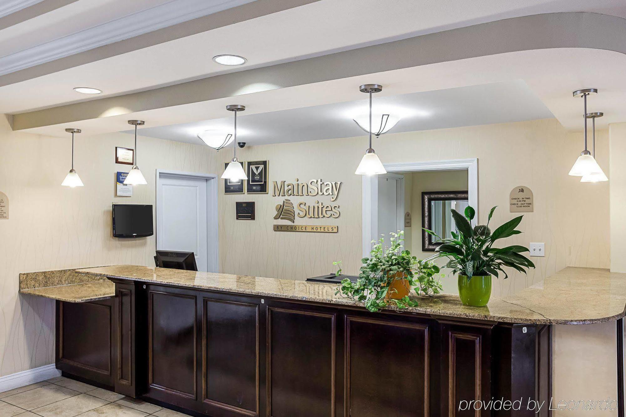 Mainstay Suites Гоума Екстер'єр фото
