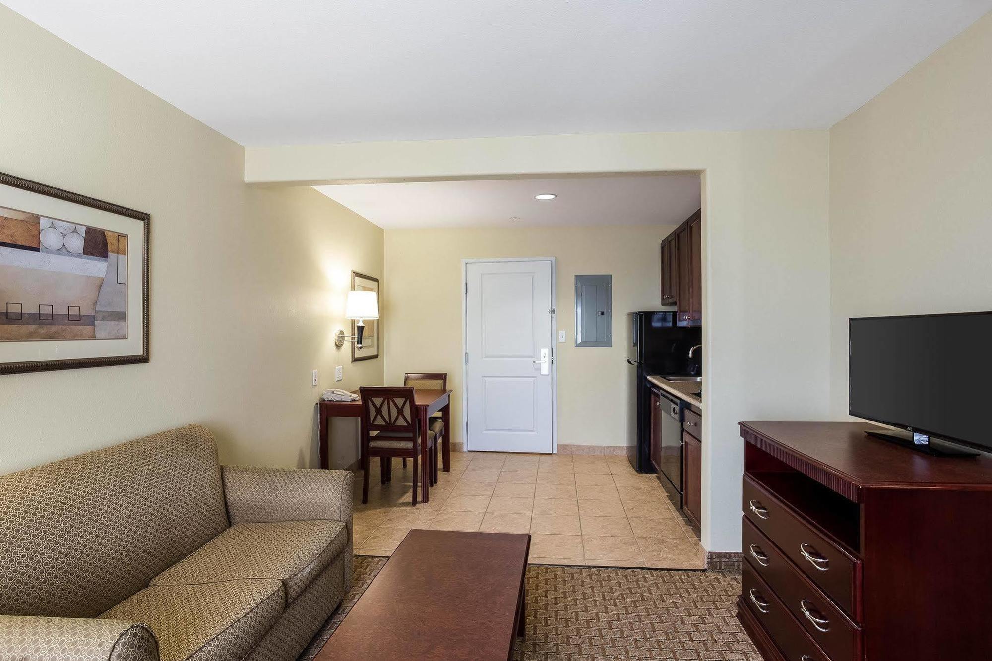 Mainstay Suites Гоума Екстер'єр фото